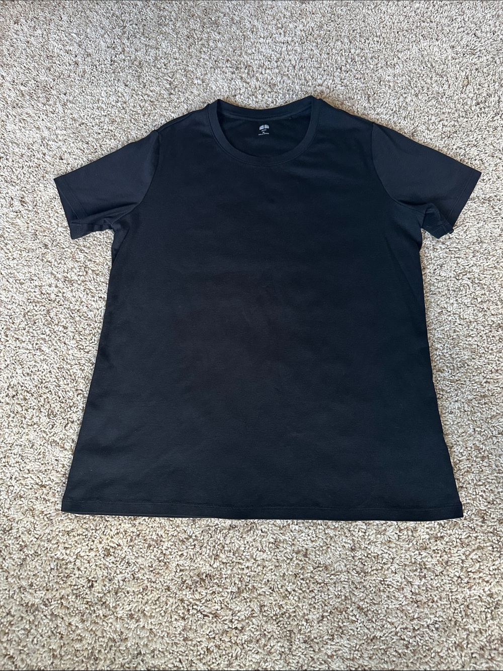 Uniqlo Women’s Black Crewneck Tee Supima